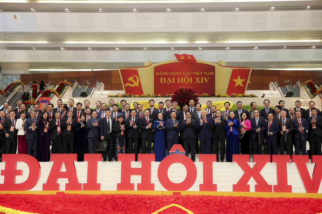 Toàn cảnh phiên thảo luận sôi nổi, hiệu quả về các văn kiện Đại hội XIV của Đảng - Ảnh 7.