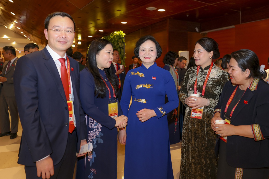 Toàn cảnh phiên thảo luận sôi nổi, hiệu quả về các văn kiện Đại hội XIV của Đảng - Ảnh 6.