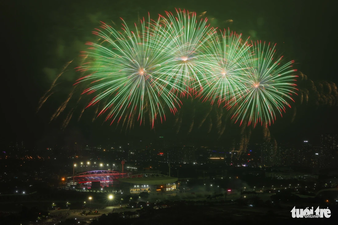 pháo hoa - Ảnh 2.