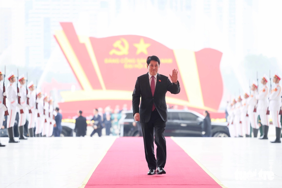 Những hình ảnh ấn tượng tại phiên bế mạc Đại hội Đảng XIV - Ảnh 1.