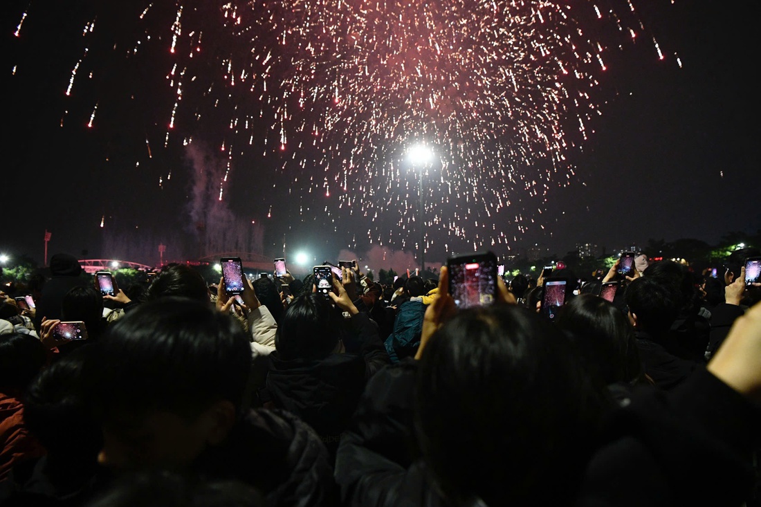 Pháo hoa - Ảnh 8.