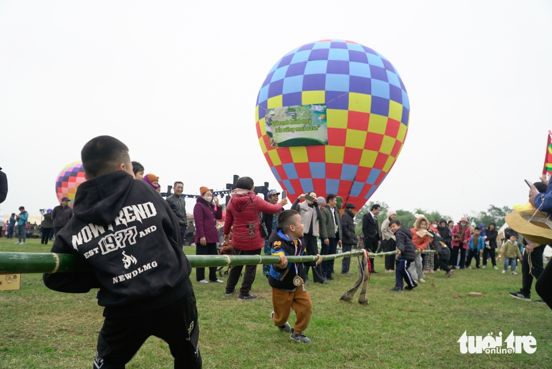 Đa Phúc đưa ‘bãi chăn trâu’ thành điểm cắm trại bên sông Cà Lồ - Ảnh 4. cắm trại - Ảnh 4.