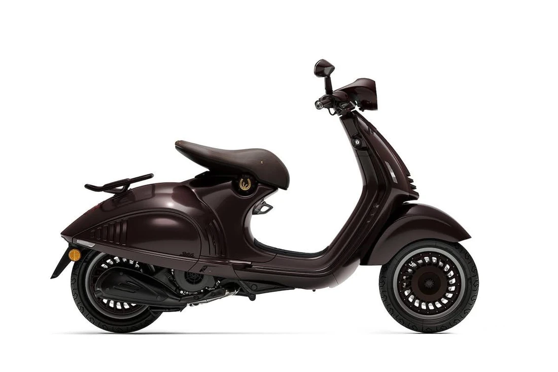 Vespa 946 Horse ra mắt đón năm Ngựa, về Việt Nam giá dễ gần 500 triệu đồng - Ảnh 2.