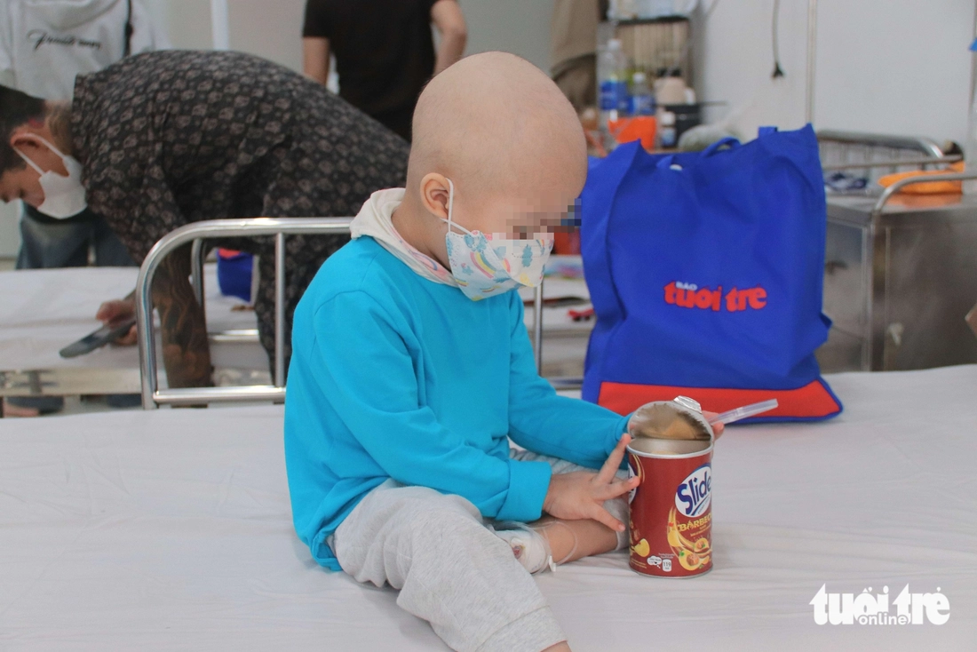 Đón Tết ở bệnh viện mà lòng vẫn ấm khi có quà Ước mơ của Thúy - Ảnh 5.