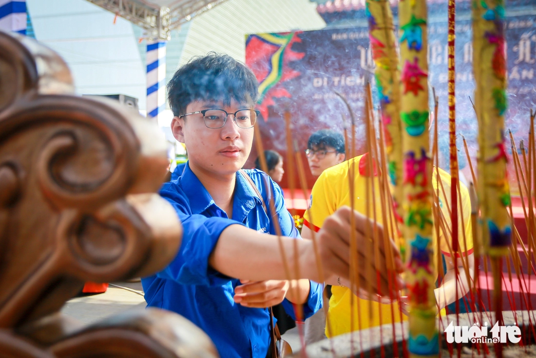 Rộn ràng Lễ Kỳ Yên đình thần An Khánh bên bờ sông Thủ Thiêm - Ảnh 14.