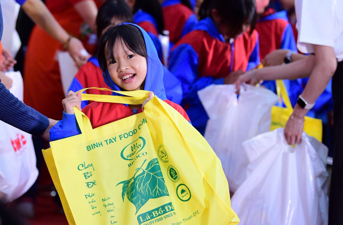 Hòa Thịnh - Ảnh 2.