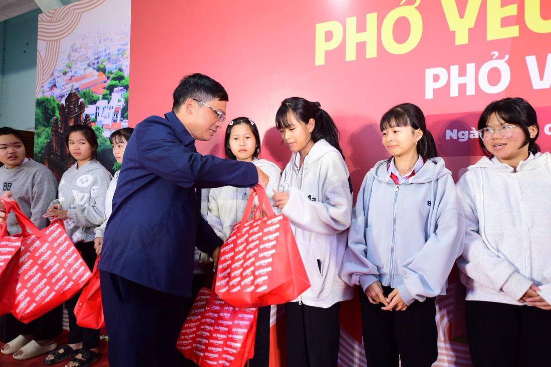 Hòa Thịnh - Ảnh 9.