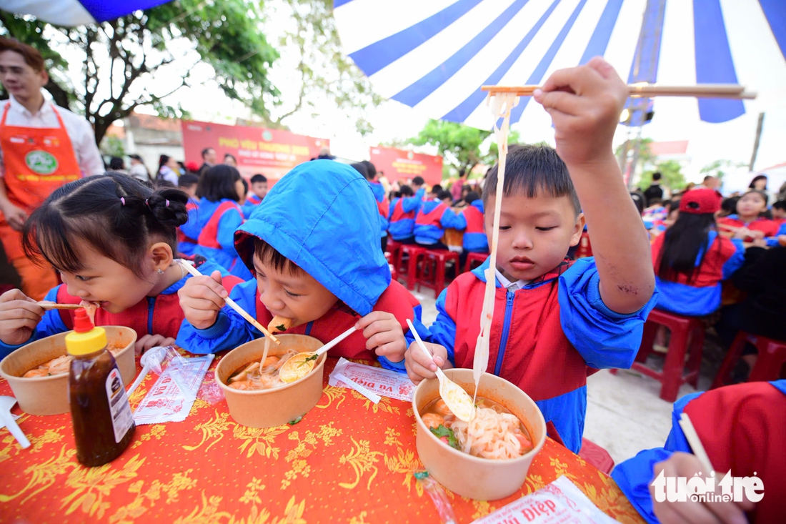 Phở yêu thương - Ảnh 2.
