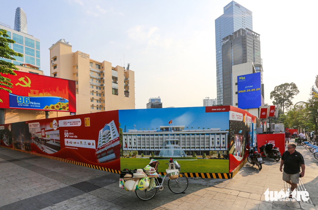 Toàn cảnh 9 khu ‘đất vàng’ trung tâm TP.HCM đang chờ trở thành công viên, vườn hoa Tết - Ảnh 15.