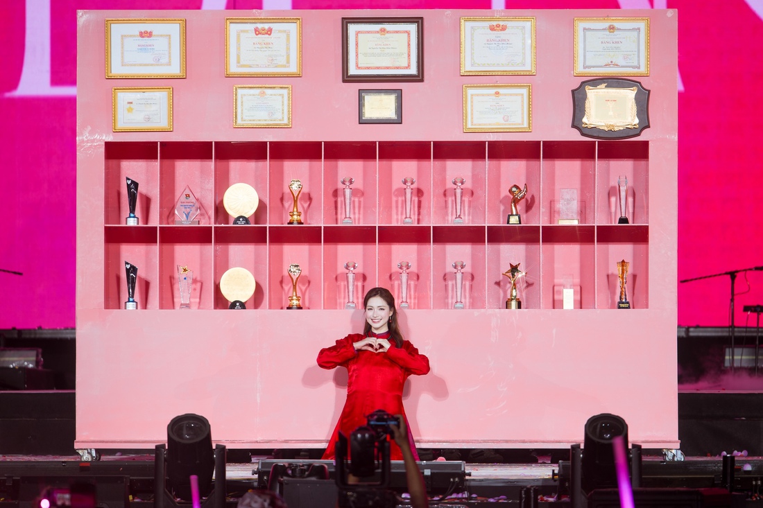 Hòa Minzy - Ảnh 3.