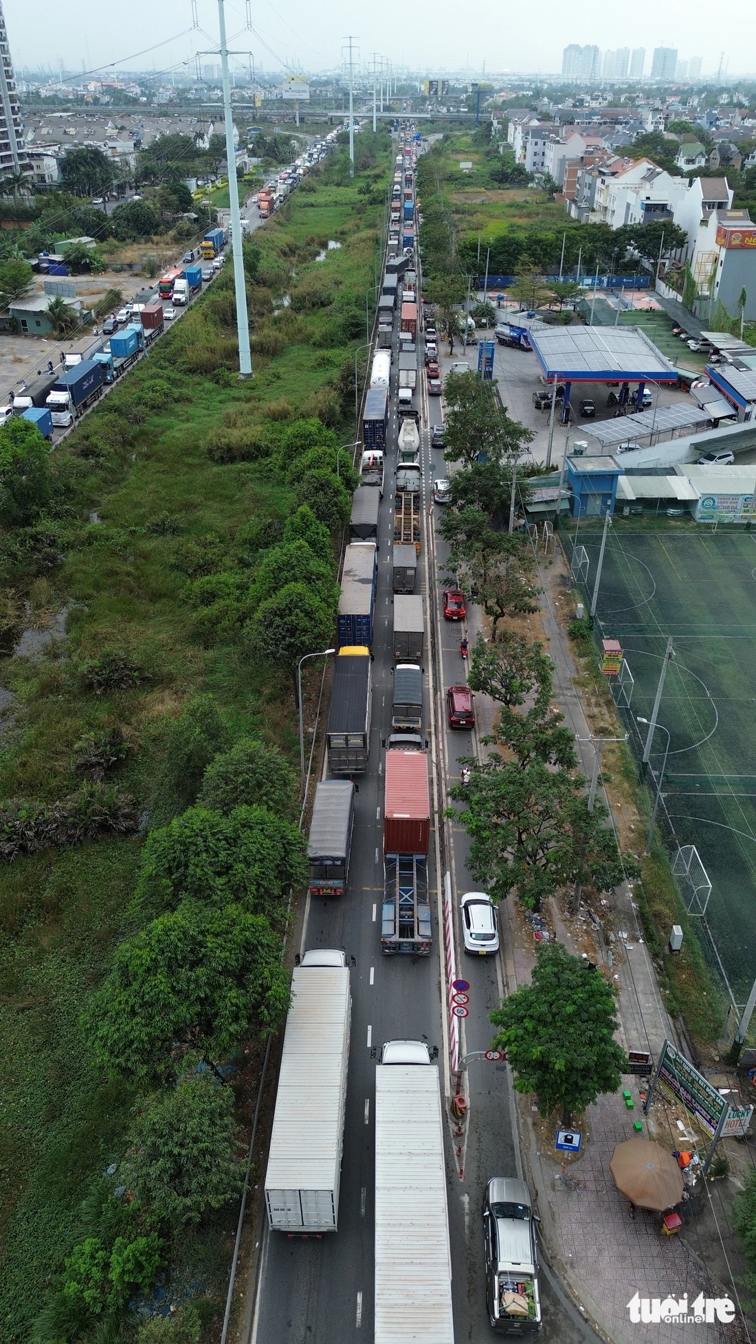 kẹt xe - Ảnh 12.