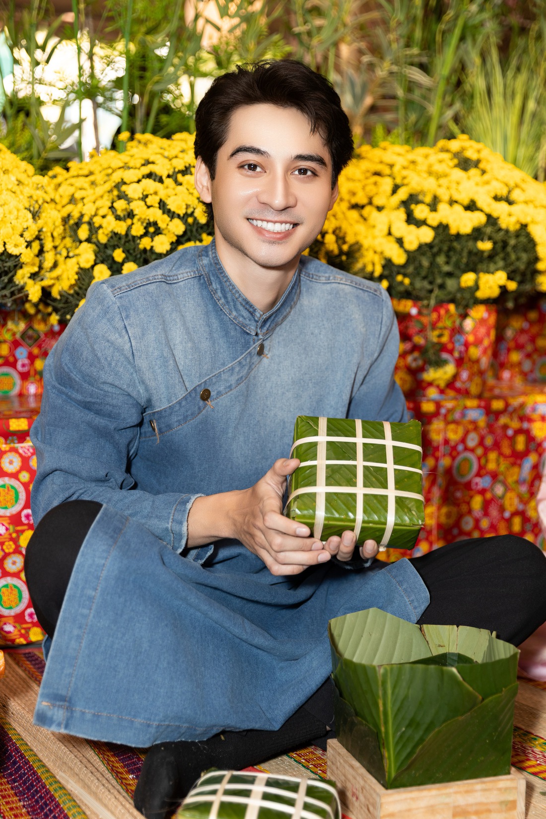 Mỹ Tâm, Thanh Thủy cùng nhiều người nổi tiếng gói bánh, làm từ thiện dịp Tết - Ảnh 14. Mỹ Tâm - Ảnh 14.