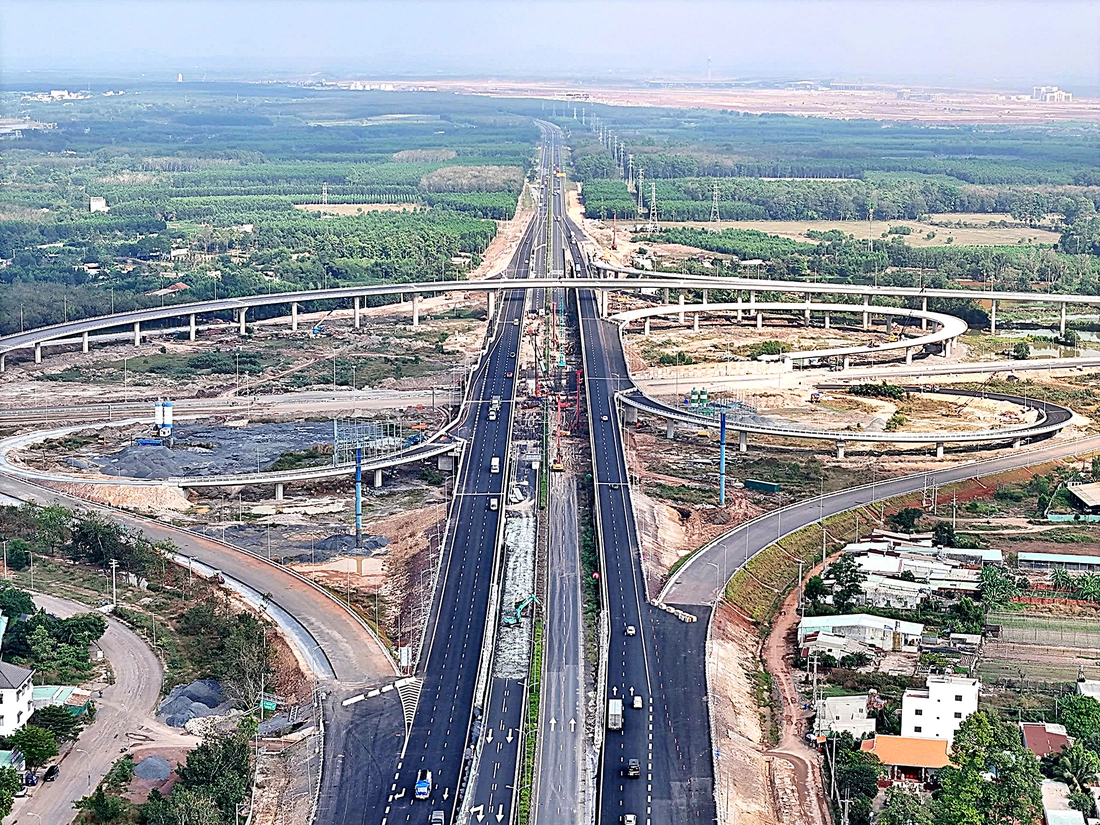 cao tốc - Ảnh 1.