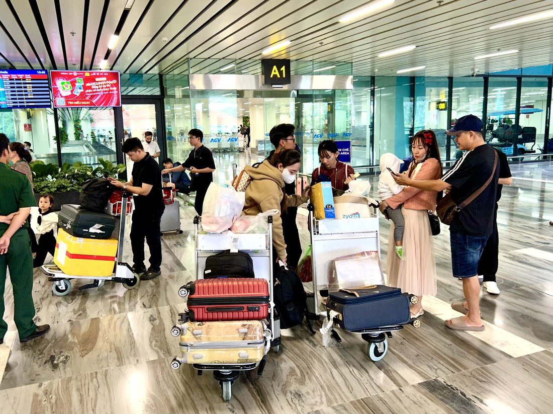 TÂN SƠN NHẤT - Ảnh 5.