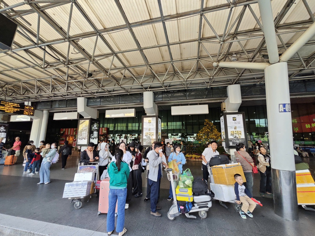 TÂN SƠN NHẤT - Ảnh 10.