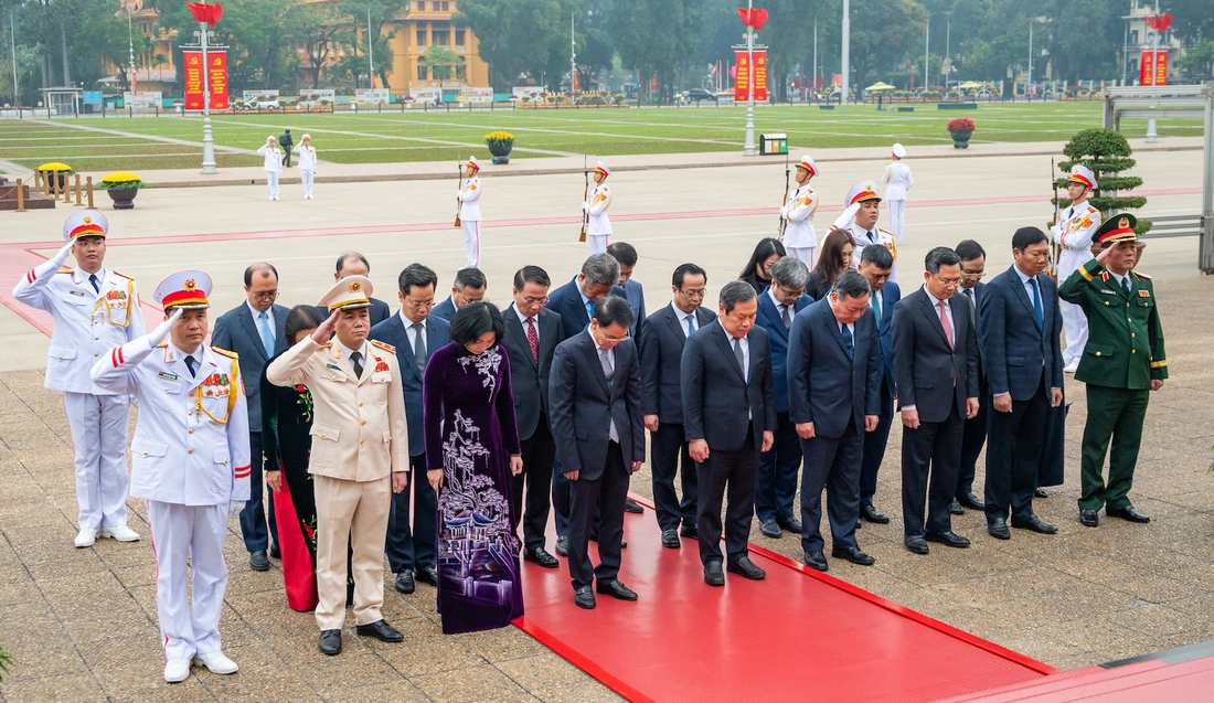 Chủ tịch Hồ Chí Minh - Ảnh 7.