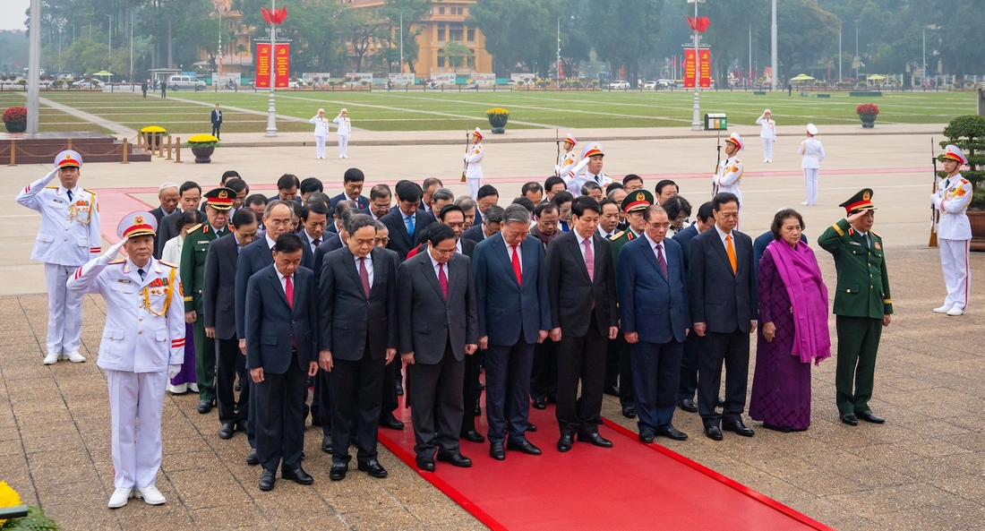 Chủ tịch Hồ Chí Minh - Ảnh 1.