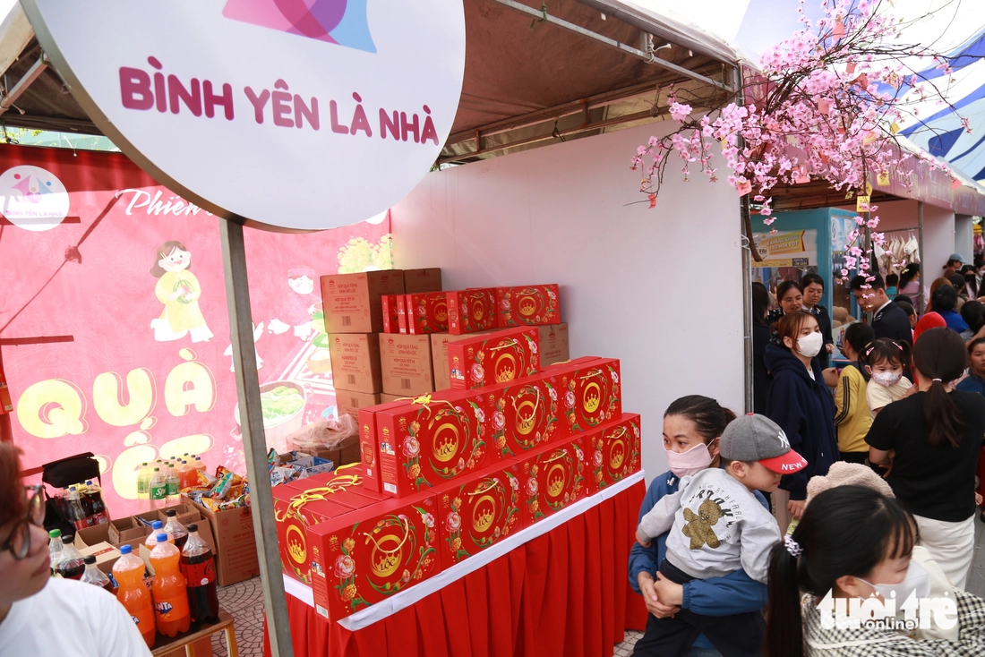 phiên chợ - Ảnh 5.