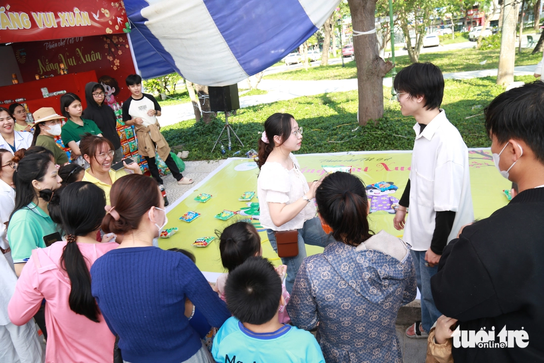 phiên chợ - Ảnh 6.