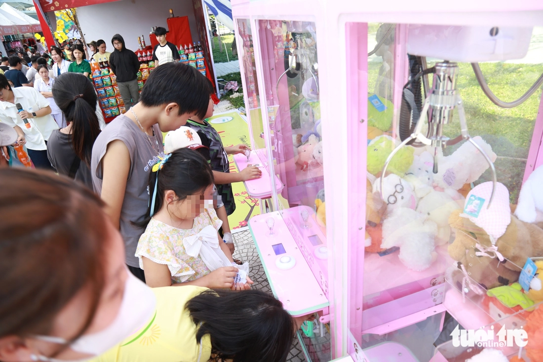 phiên chợ - Ảnh 4.