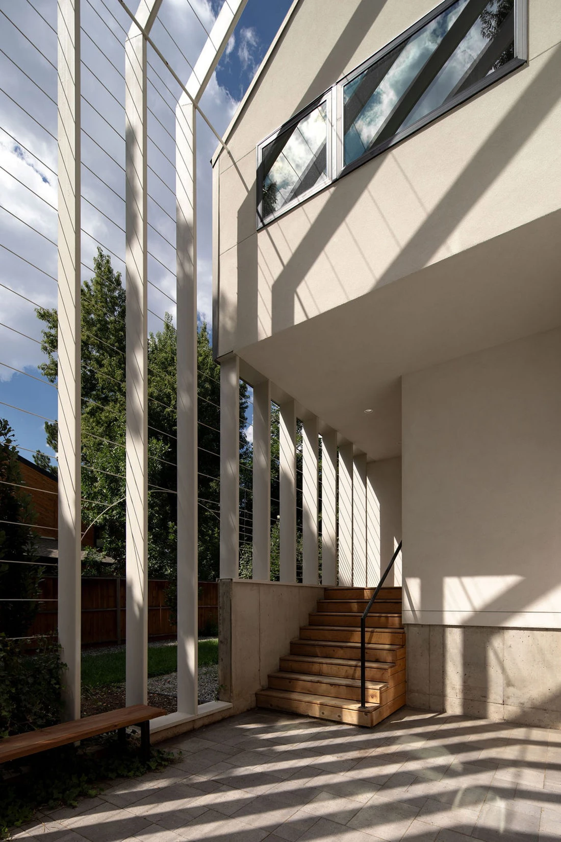 Ngôi nhà tiết kiệm năng lượng xây dựng từ vật liệu tái chế - Ảnh 6.