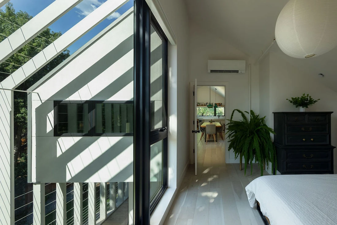 Ngôi nhà tiết kiệm năng lượng xây dựng từ vật liệu tái chế - Ảnh 12.