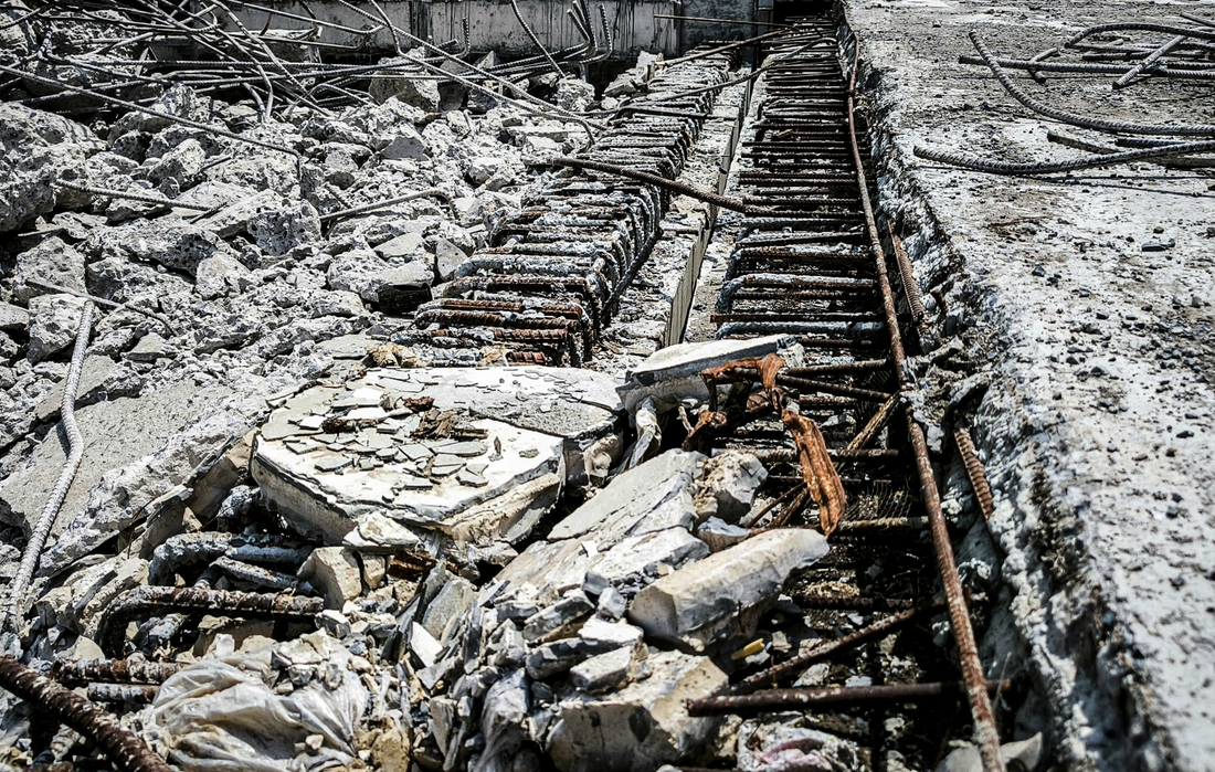 Dỡ tường chắn nhánh cầu ở vành đai 3 thi công lại: Báo cáo UBND TP.HCM kết quả xử lý trước 12-3 - Ảnh 5.