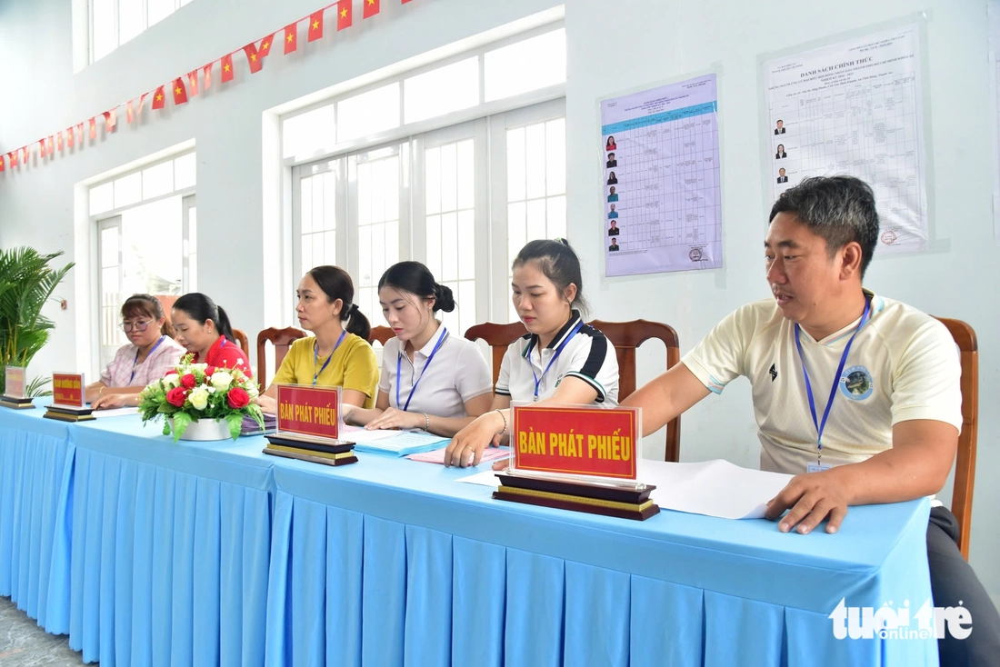 Xã đảo Thạnh An, TP.HCM rộn ràng không khí vận hành thử nghiệm bầu cử - Ảnh 1.