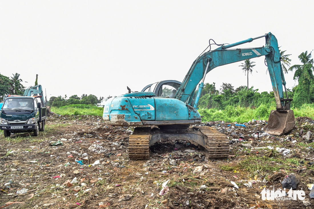 Chủ tịch UBND TP.HCM yêu cầu đẩy nhanh thi công nút giao An Phú, đoạn vành đai 2 - Ảnh 5.