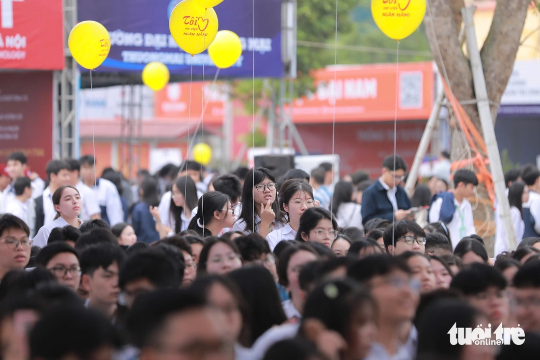 tư vấn tuyển sinh - Ảnh 2.