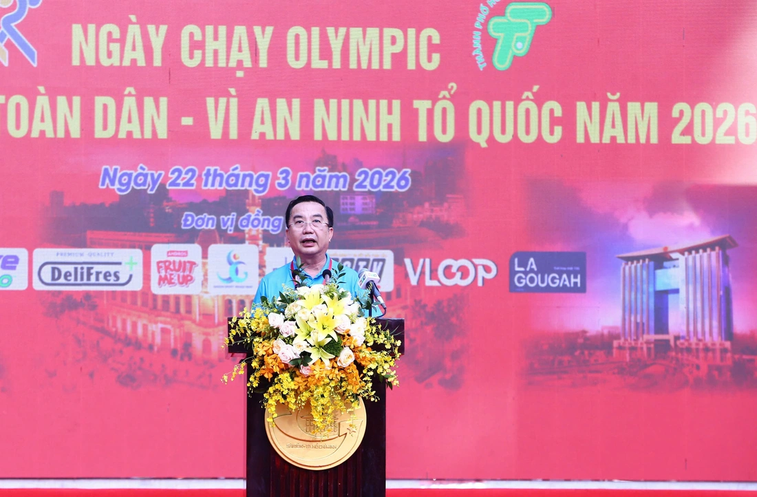 Hình ảnh đẹp từ Ngày chạy Olympic Vì sức khỏe toàn dân - Vì an ninh Tổ quốc tại TP.HCM - Ảnh 2.