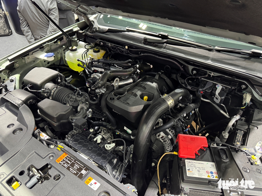 Chi tiết Ford Everest Platinum 2026: Dùng động cơ mới dễ áp dụng cho cả Việt Nam - Ảnh 14.