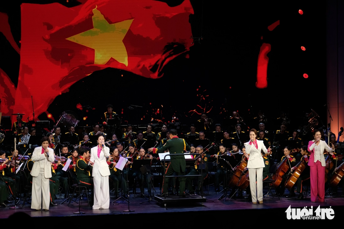 Dàn nhạc Giao hưởng Quân đội ra mắt hoành tráng - Ảnh 11.