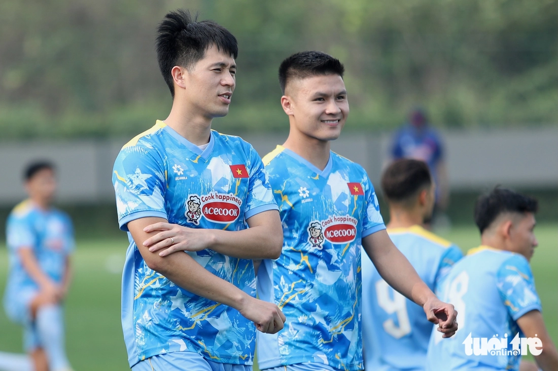 Văn Hậu, Đình Trọng tái hợp ở tuyển Việt Nam - Ảnh 5.