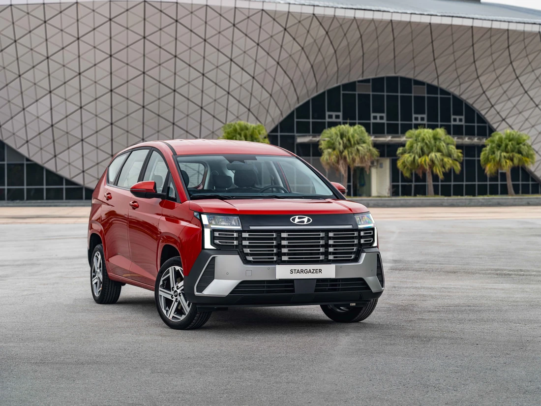 Hyundai Stargazer - Ảnh 2.