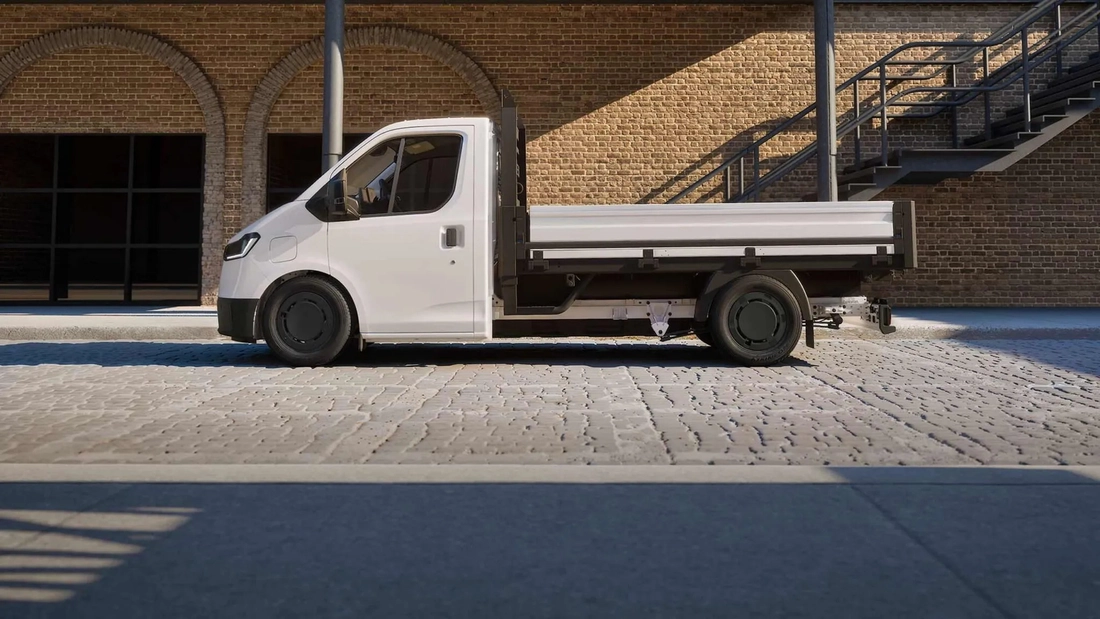 Ford Transit - Ảnh 17.