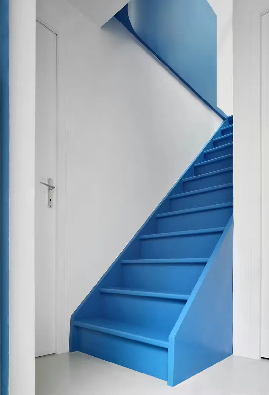 Mở rộng căn nhà phố nhỏ bằng cách xây thêm... mái nhà - Ảnh 9.