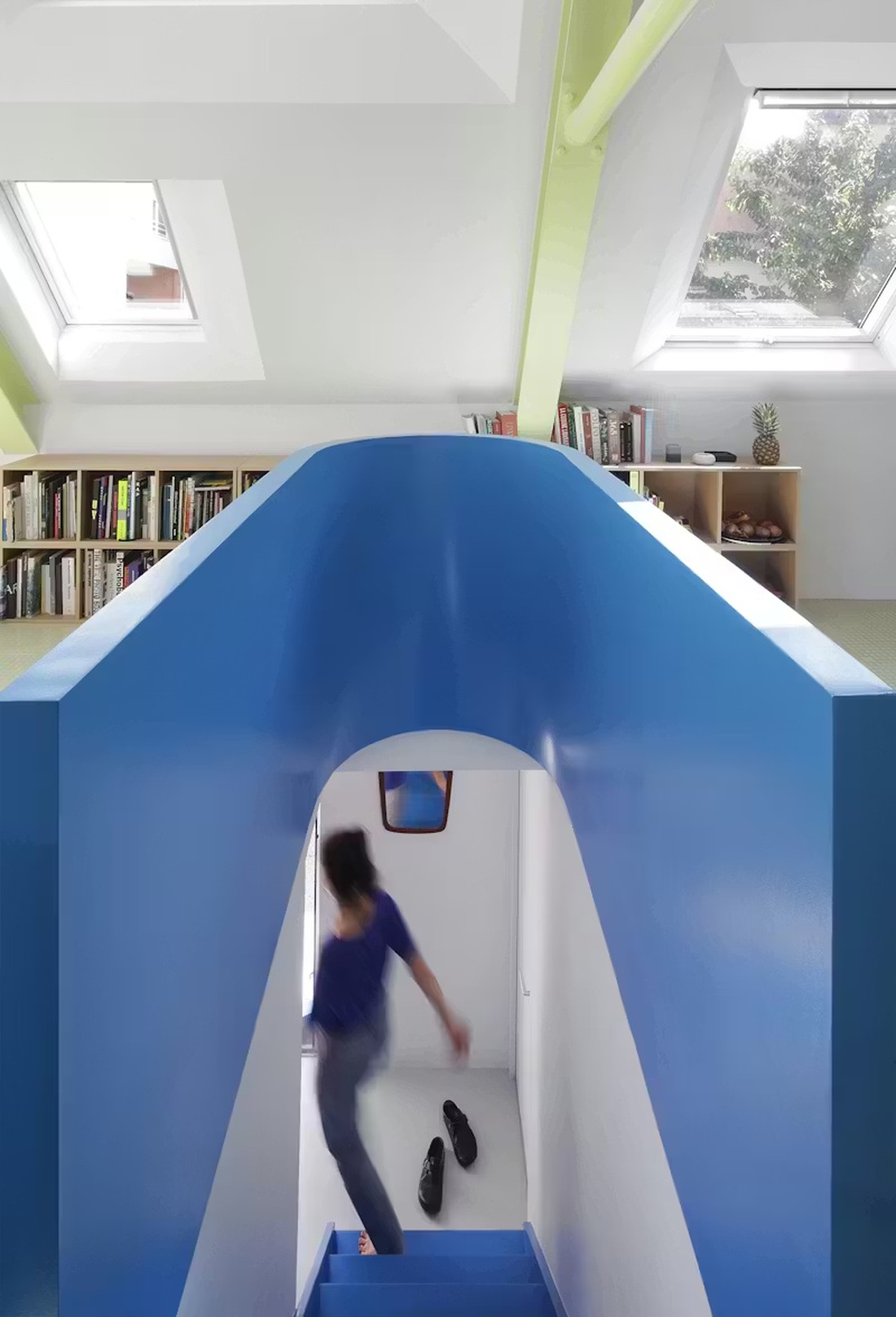 Mở rộng căn nhà phố nhỏ bằng cách xây thêm... mái nhà - Ảnh 10.