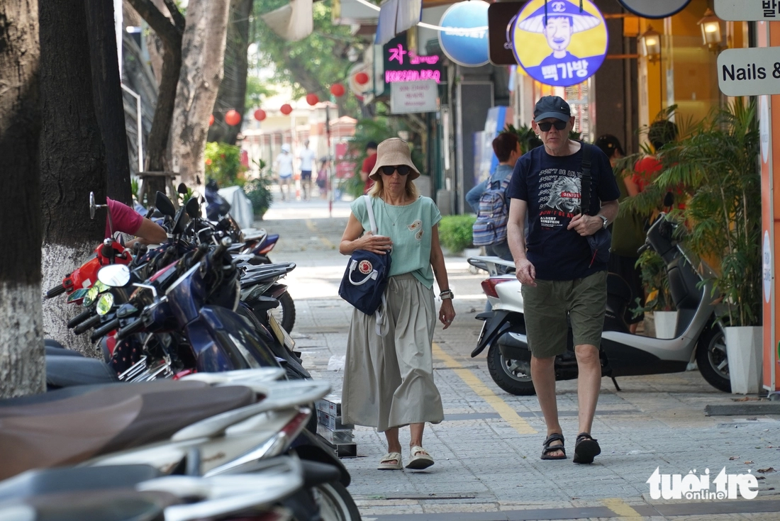 Vỉa hè - Ảnh 8.