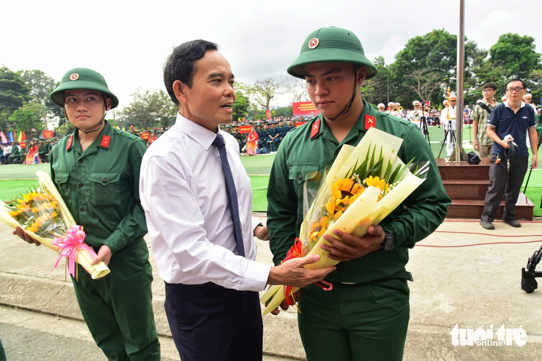 nhập ngũ - Ảnh 9.