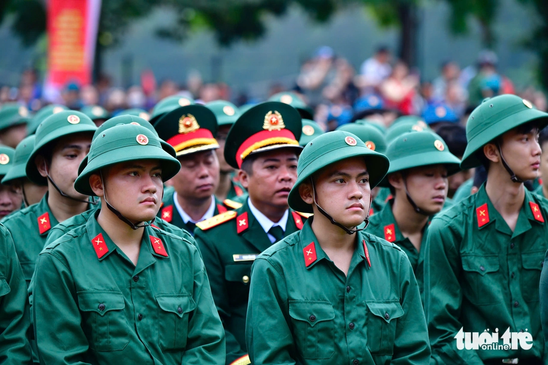 nhập ngũ - Ảnh 10.