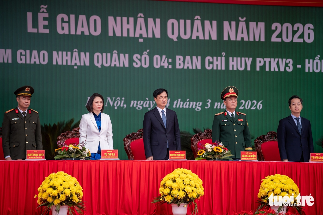 nhập ngũ - Ảnh 2.