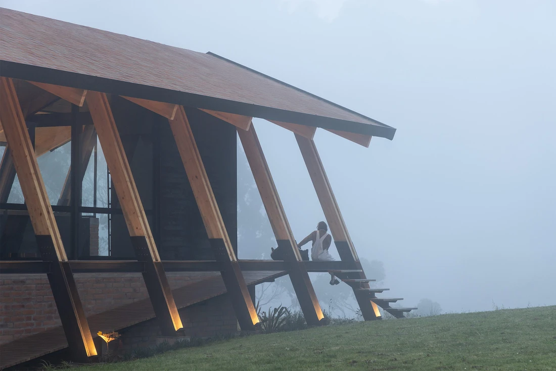 Ngôi nhà 'nổi' trên thảo nguyên - Ảnh 17.