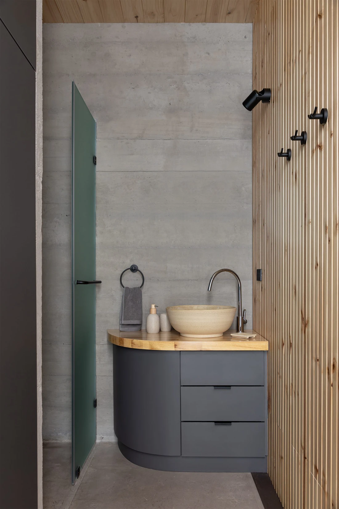 ngôi nhà - Ảnh 14.