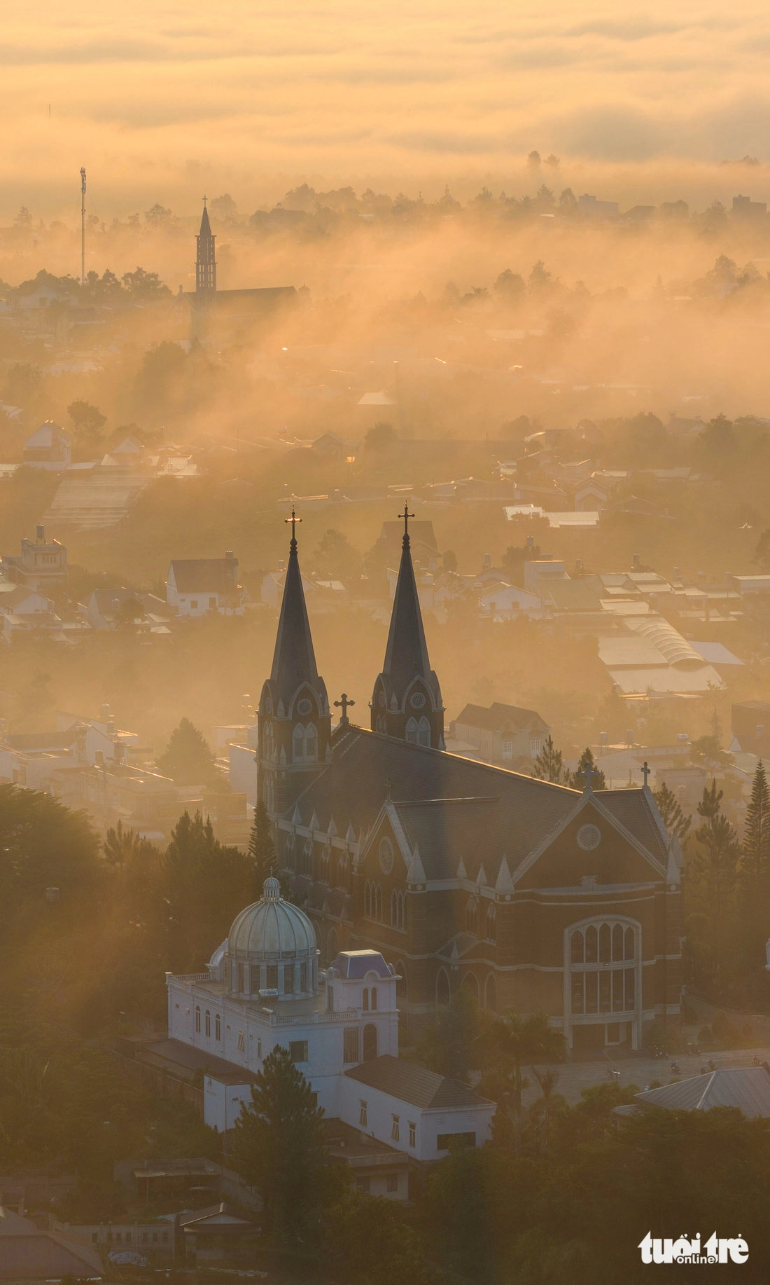Bảo Lộc: 'Ốc đảo' sương giăng giữa mùa nắng gắt - Ảnh 4.