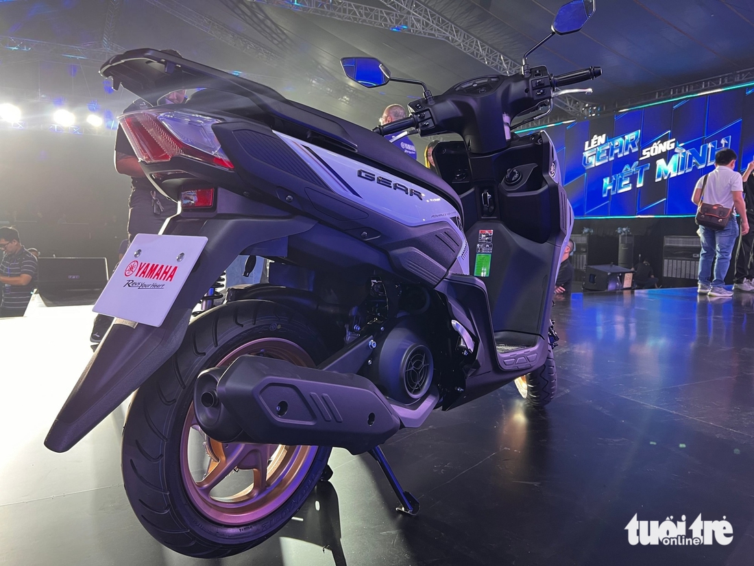 Yamaha Gear ra mắt Việt Nam đấu Honda Vision: Giá từ hơn 30,4 triệu đồng, động cơ hybrid, smartkey - Ảnh 11.