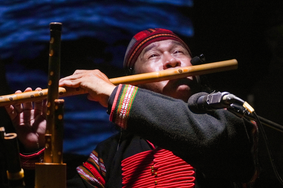 Ban nhạc dân tộc Việt được cộng đồng doanh nhân Hàn Quốc vinh danh - Ảnh 5.