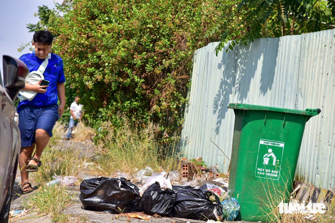 Bình Trưng: Rác thải tràn lan khu đô thị tỉ đô hơn 20 năm chưa bàn giao - Ảnh 9.