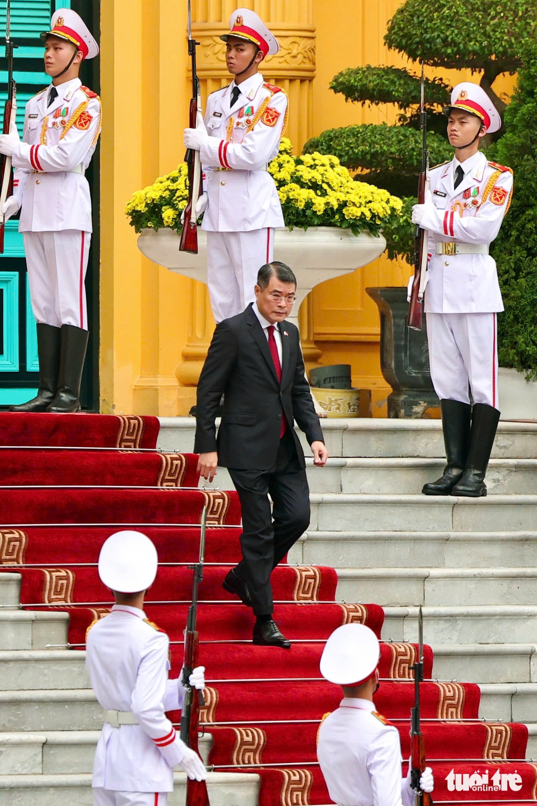 Thủ tướng Lê Minh Hưng chủ trì lễ đón chính thức Thủ tướng Slovakia Robert Fico - Ảnh 3.