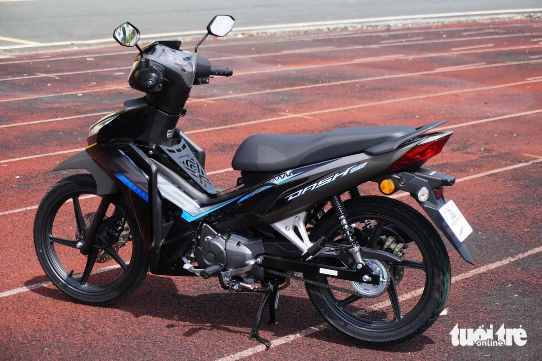 Honda Dash 125 - Ảnh 8.